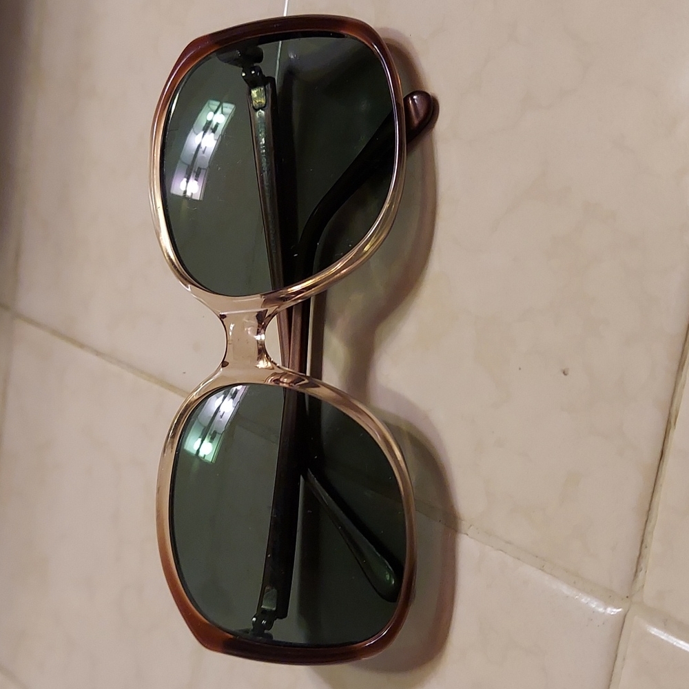 Vintage Elizabeth Arden Shuron Sunglasses